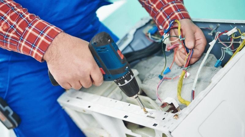 Sarıgöl Simfer Simfer çamaşır makinesi kart tamiri – Su almama arızası orijinal parça ile giderildi. - Teknik servis örneği